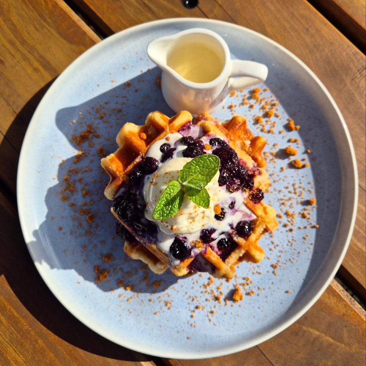 Waffles with berries